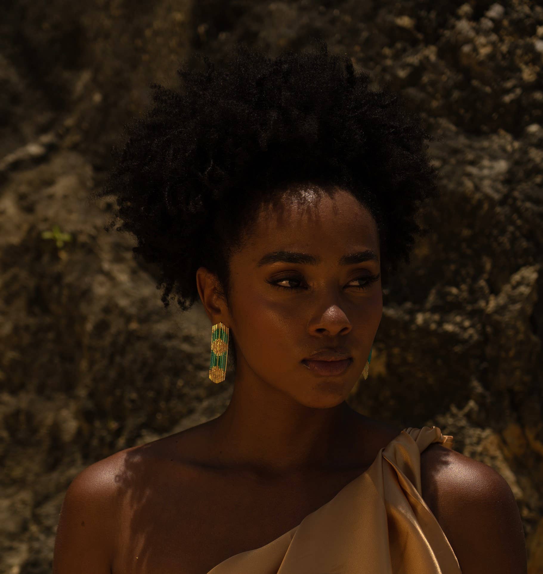 Handwoven Wire and Bead Regalia Earrings (Blue)